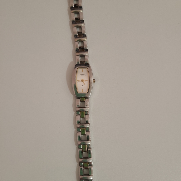 FOSSIL Wristwatch, Two-toned Vintage,Elegant, Simple Chic, Classic time piece - Picture 2 of 10